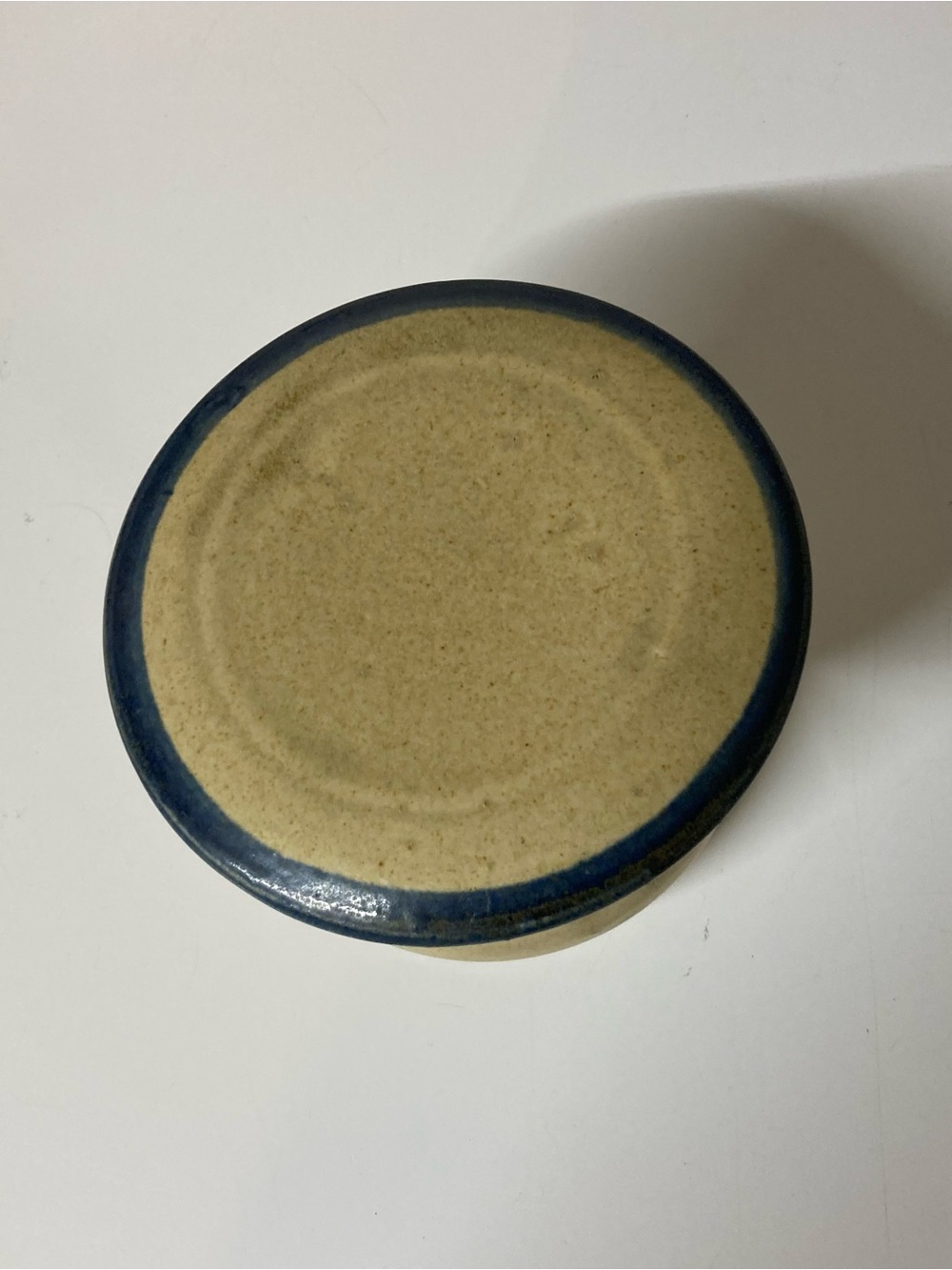 Mississippi Mud Pottery Butter Bell Crock Keeper in Beige with Blue Accent - Picture 3 of 10